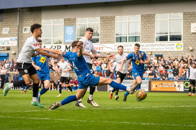 Williams goal Telford POF 1