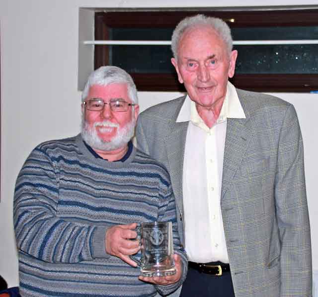 031 Don Hartwell Award Steve Shaw